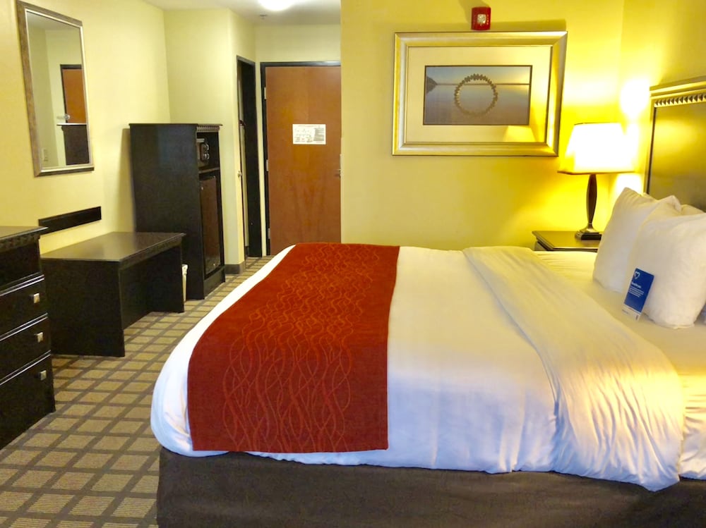 Comfort Inn & Suites Montgomery Eastchase 18/40