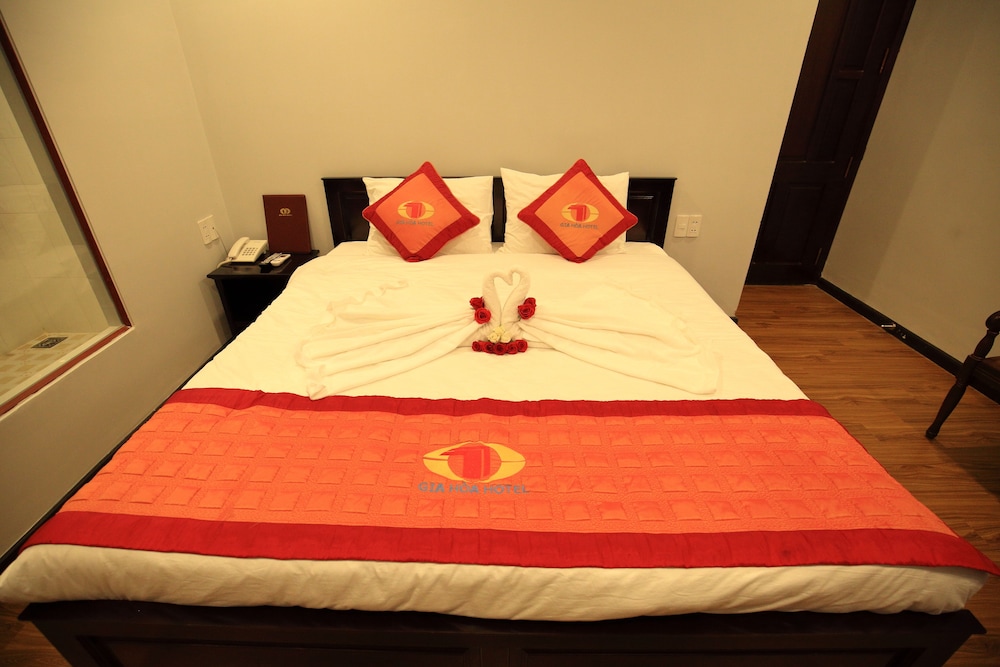 Gia Hoa Hotel 14/23