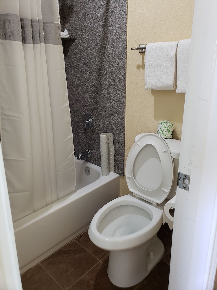 Taylor village inn and suites 10/26