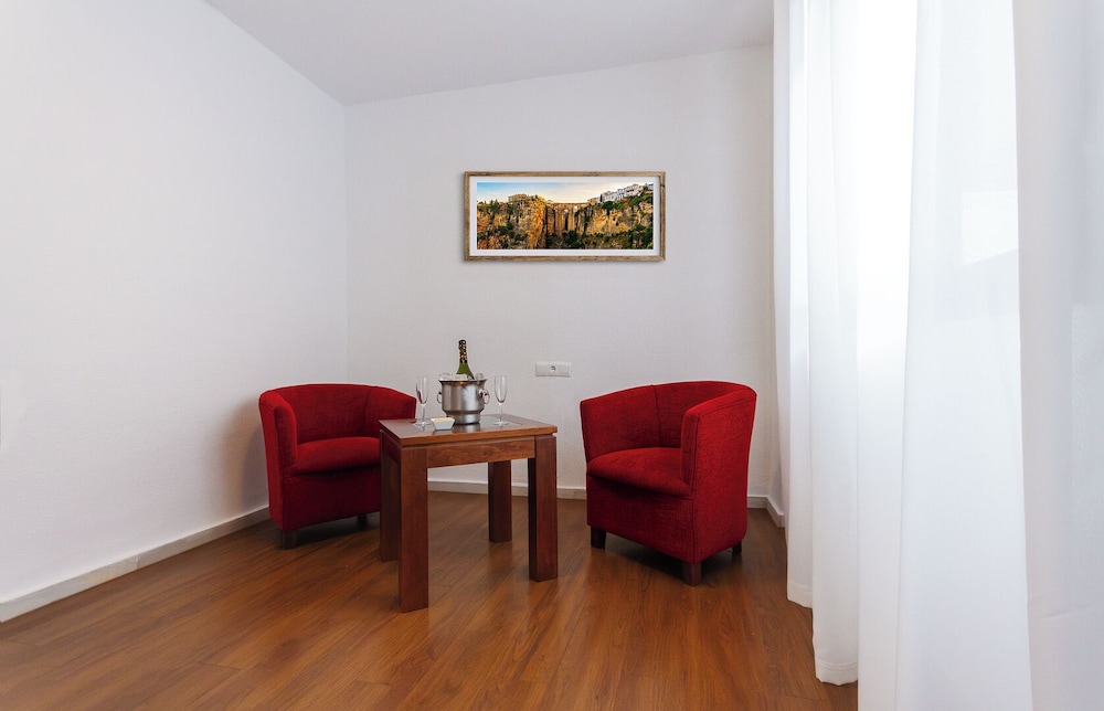 Hotel El Tajo and Spa 45/65
