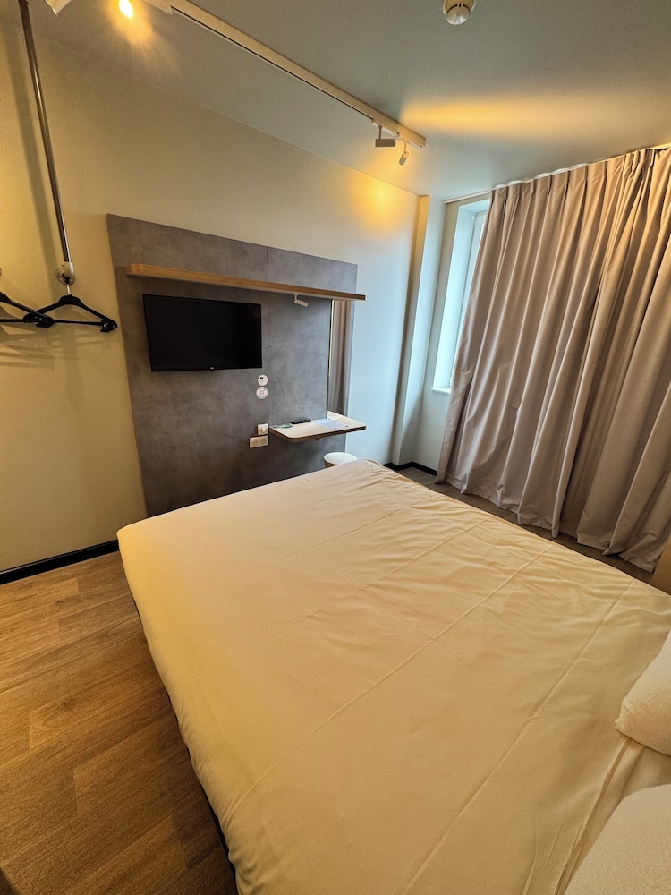 Ibis budget Nancy Laxou 11/43