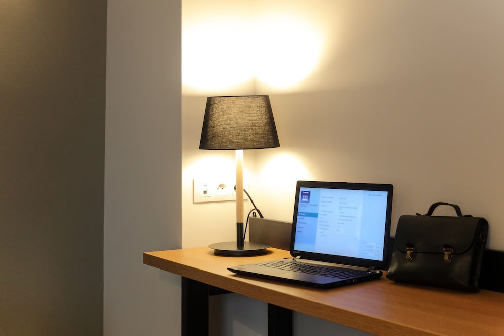Hotel Reseda Paris Bagnolet 30/41