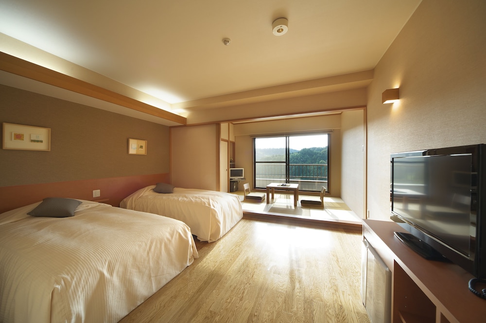 Mashikokan Satoyama Resort Hotel 10/70