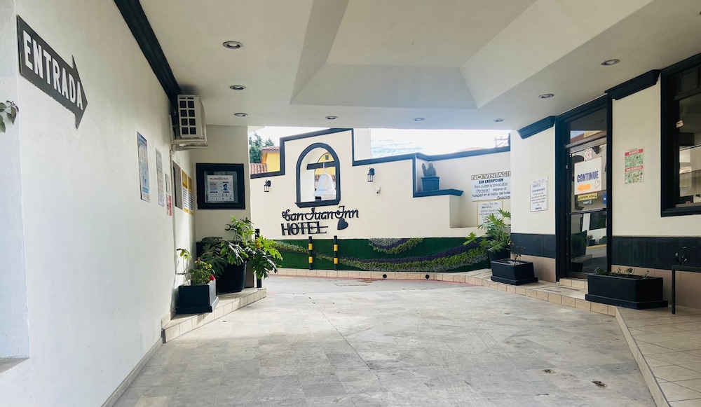 Hotel San Juan Inn 32/40