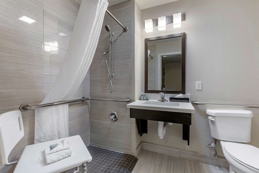 Best Western North Phoenix Hotel 30/76