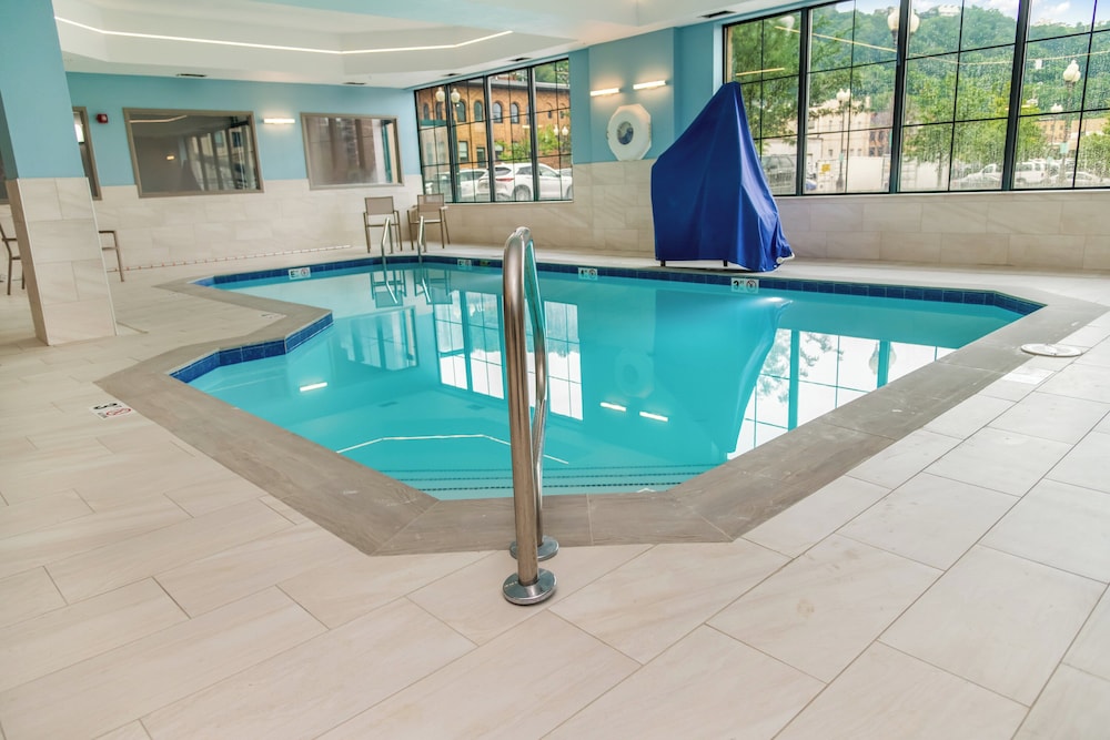 swimming pool spa