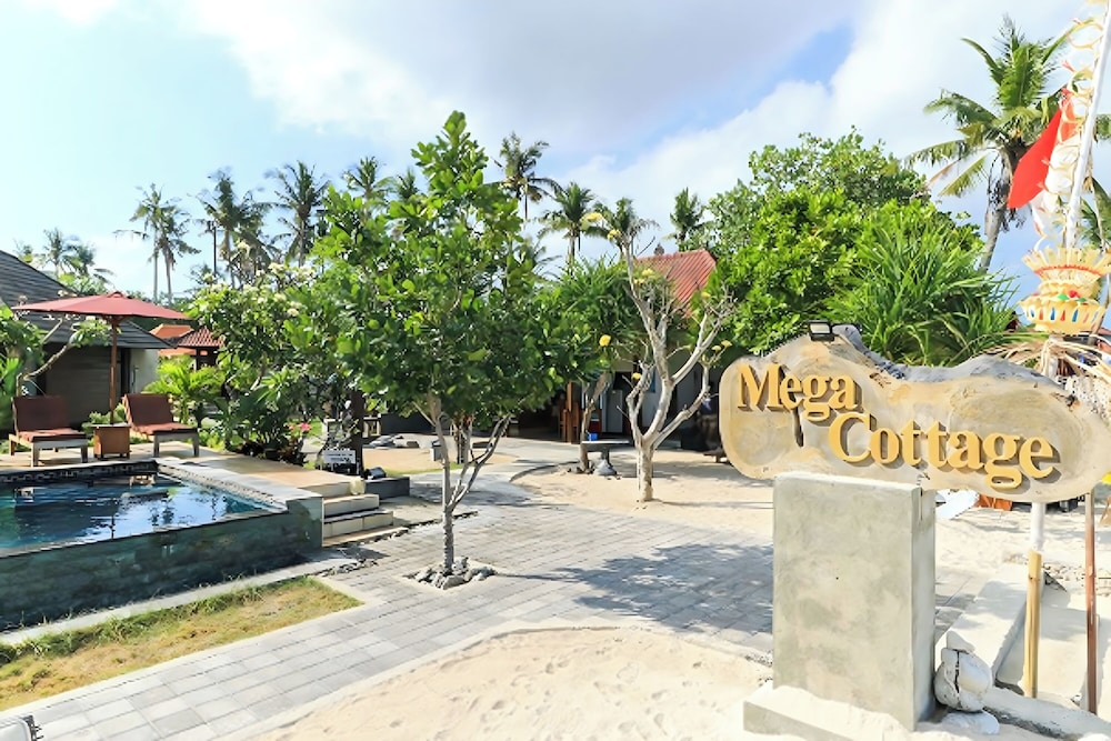 Mega Cottages 35/41