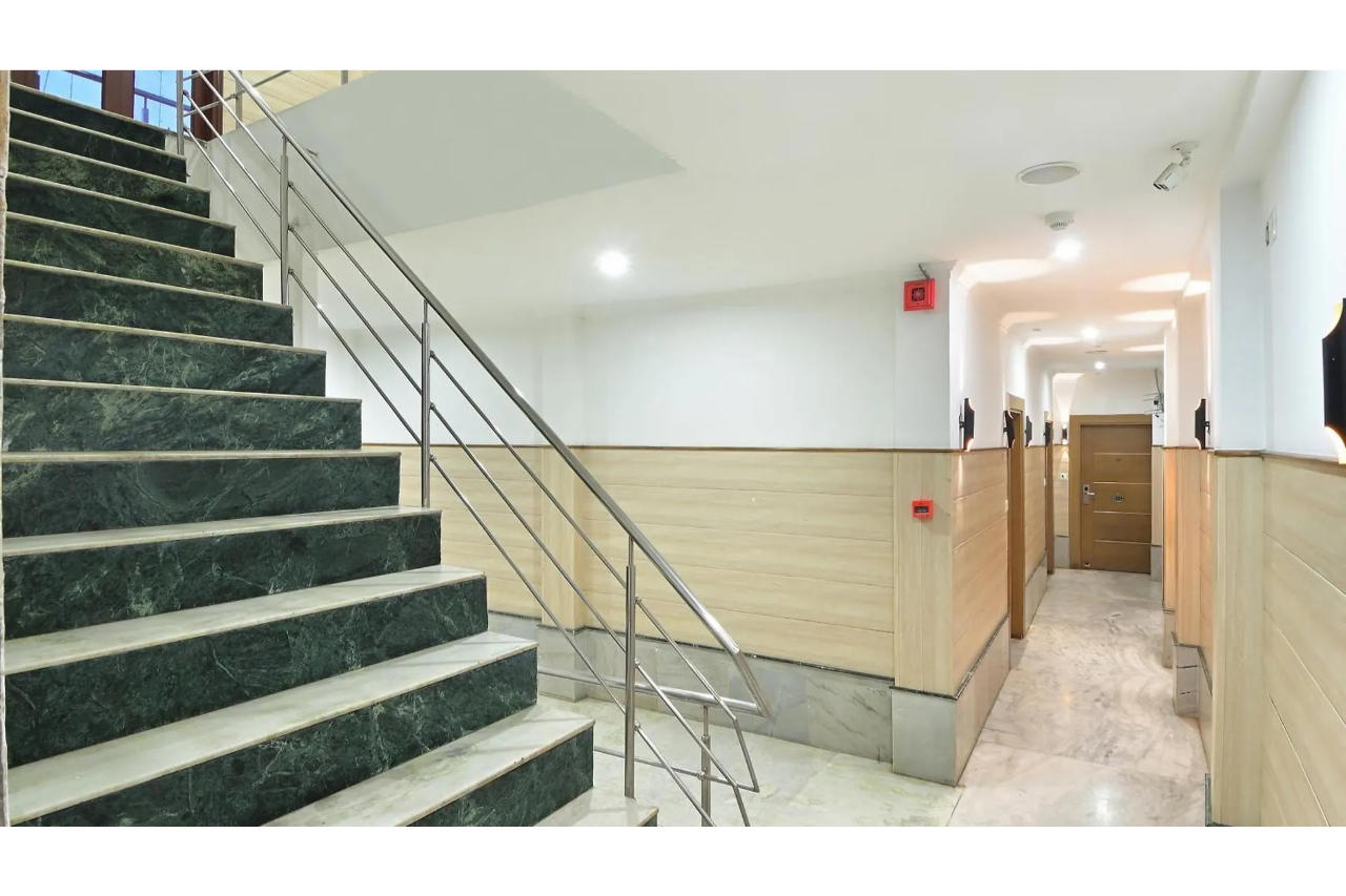 Hari Piorko Inn - Just A Min Away From New Delhi Railway Station 2/32