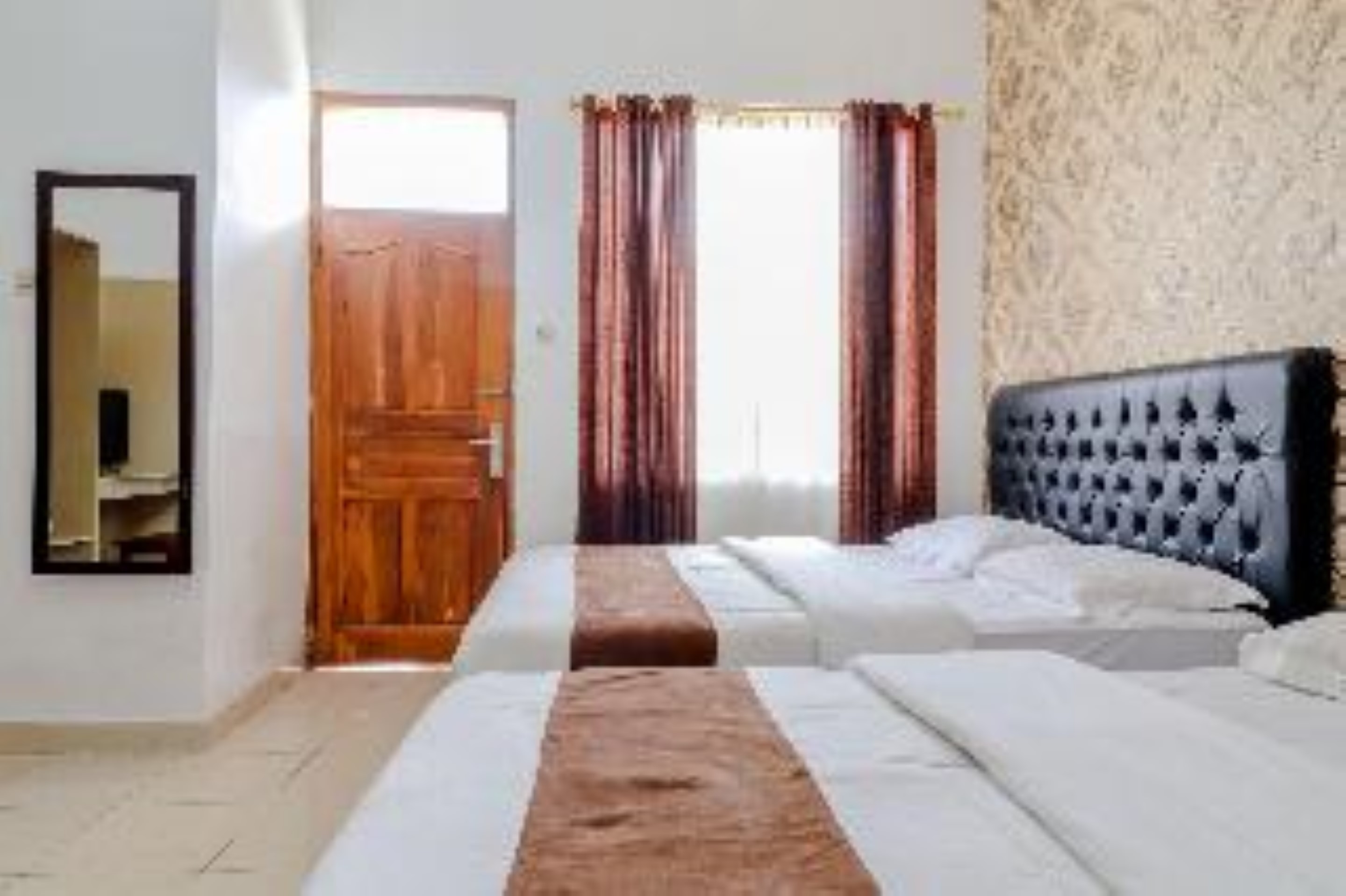 غرفة عائلية، Griya Limasan Hotel by ZUZU 2/2