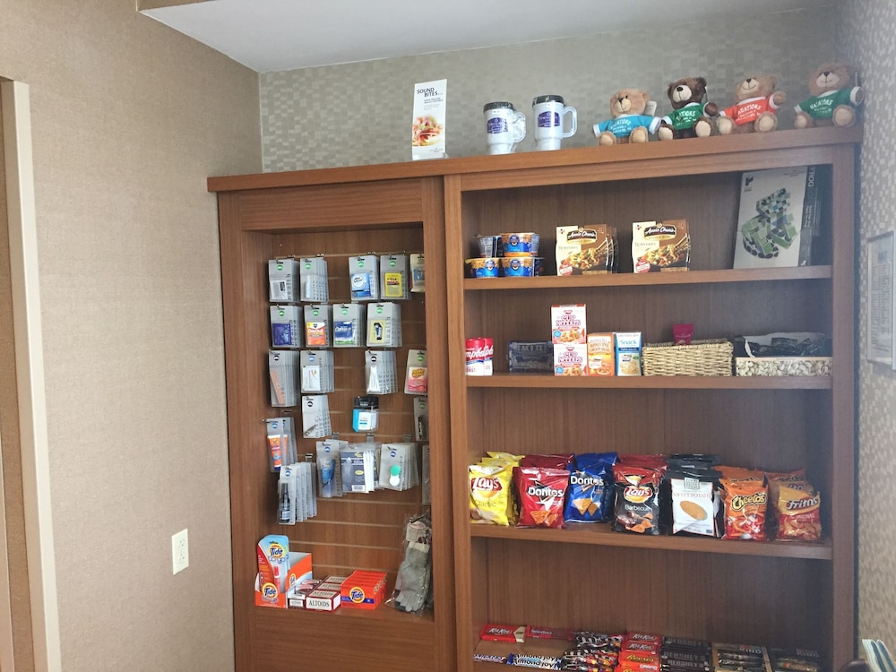 Springhill Suites Pittsburgh Monroeville 7/40