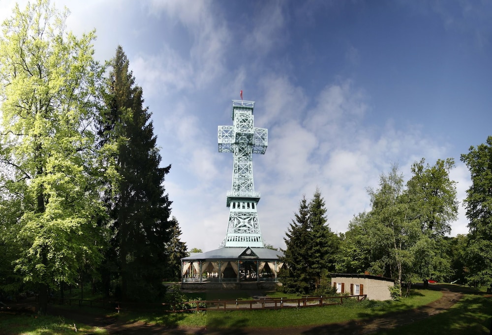 Hotel Zum Burgergarten 42/50