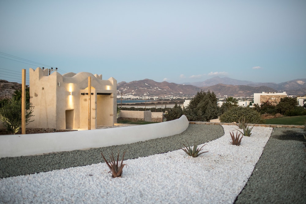Naxos Euphoria Suites 65/69