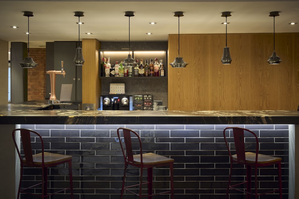 Catalonia Born Hotel 52/62