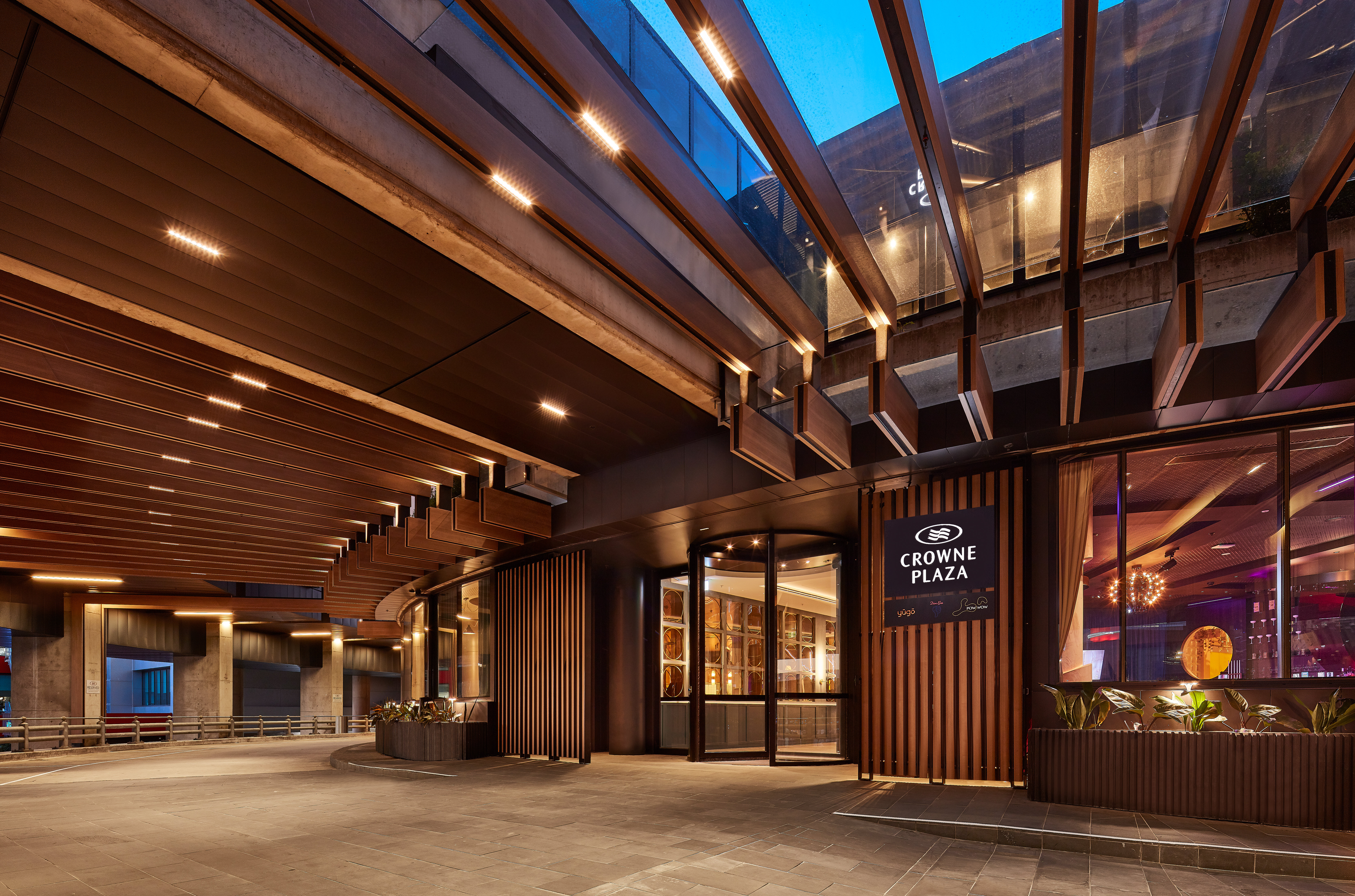 Crowne Plaza Hotel Melbourne 64/72