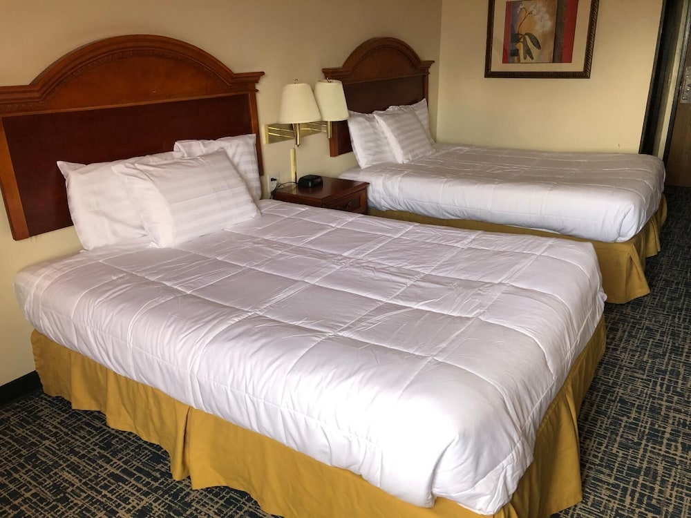 Americas Best Value Inn Gaylord 15/42