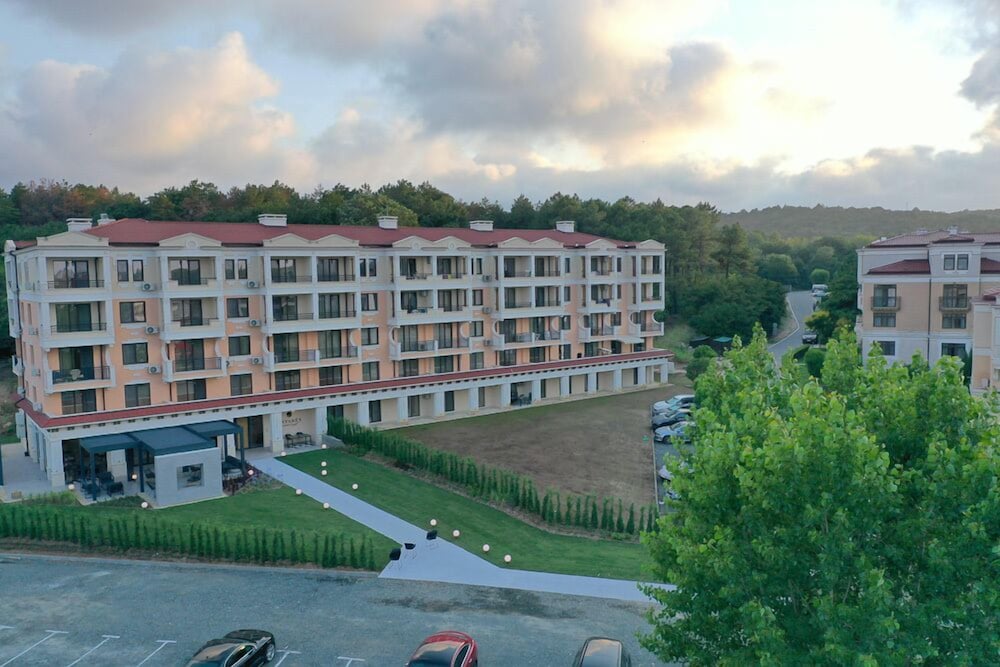 Green Life Beach Resort 16/75