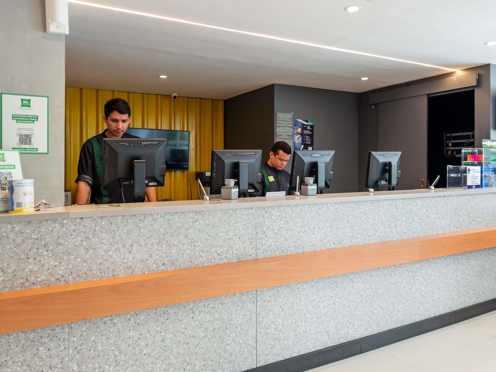Ibis Styles Belem Hangar 10/69
