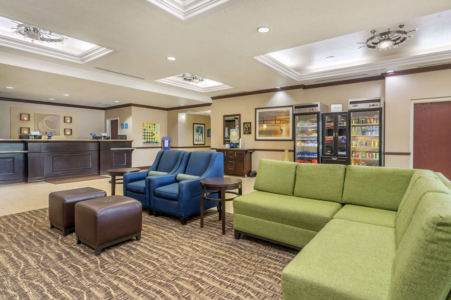 Comfort Inn & Suites Northeast - Gateway 22/32