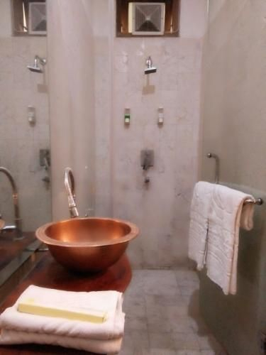 غرفة ديلوكس بسريرين منفصلين، Flores Gallery Hotel 2/3