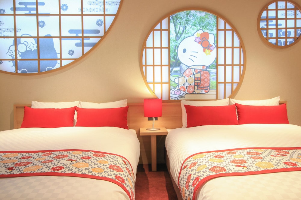 Hello Kitty, 2 Double Beds