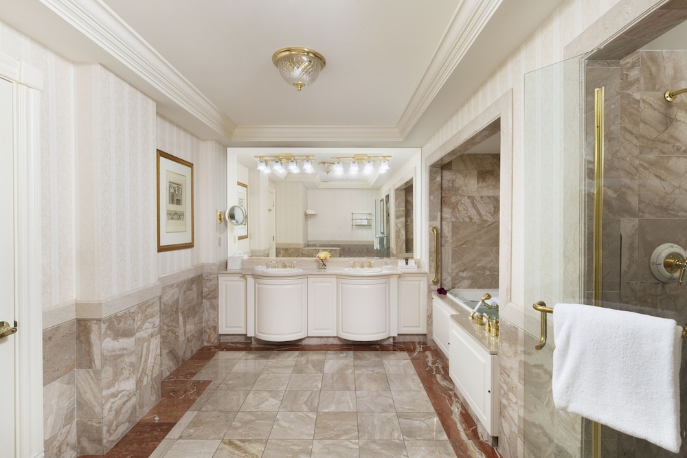 Nemacolin Woodlands Resort 10/76