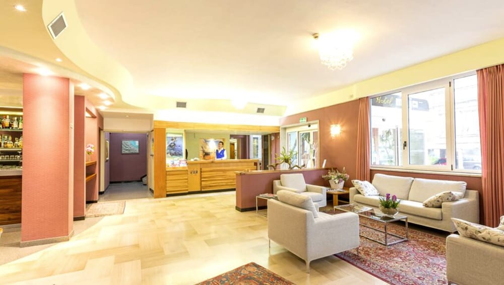 Hotel Maja 30/55