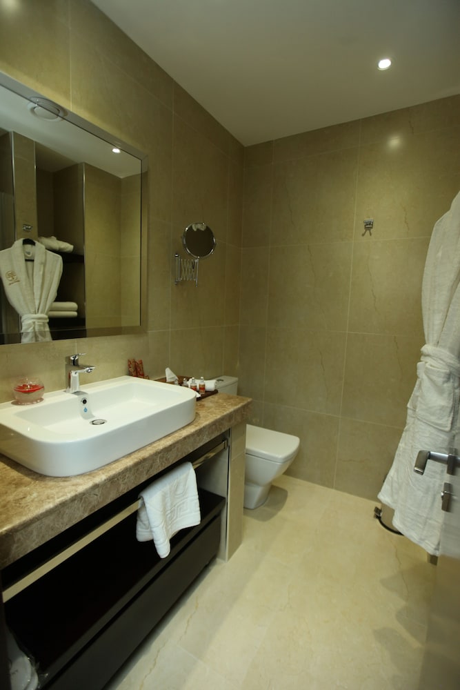 Harmony Hotel Baku 26/27