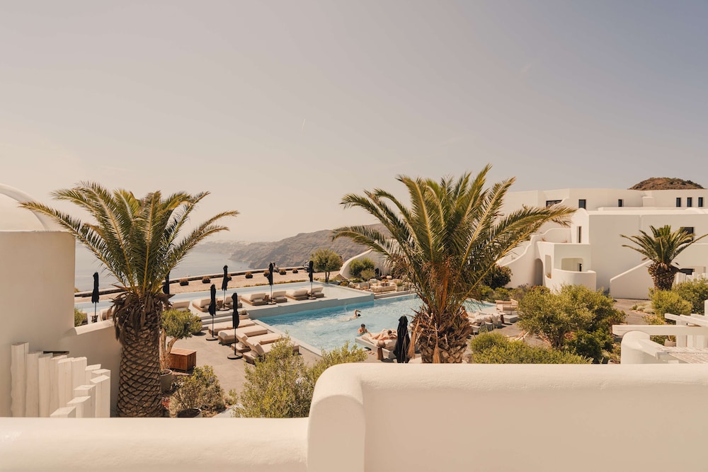 Omma Santorini Hotel 48/50