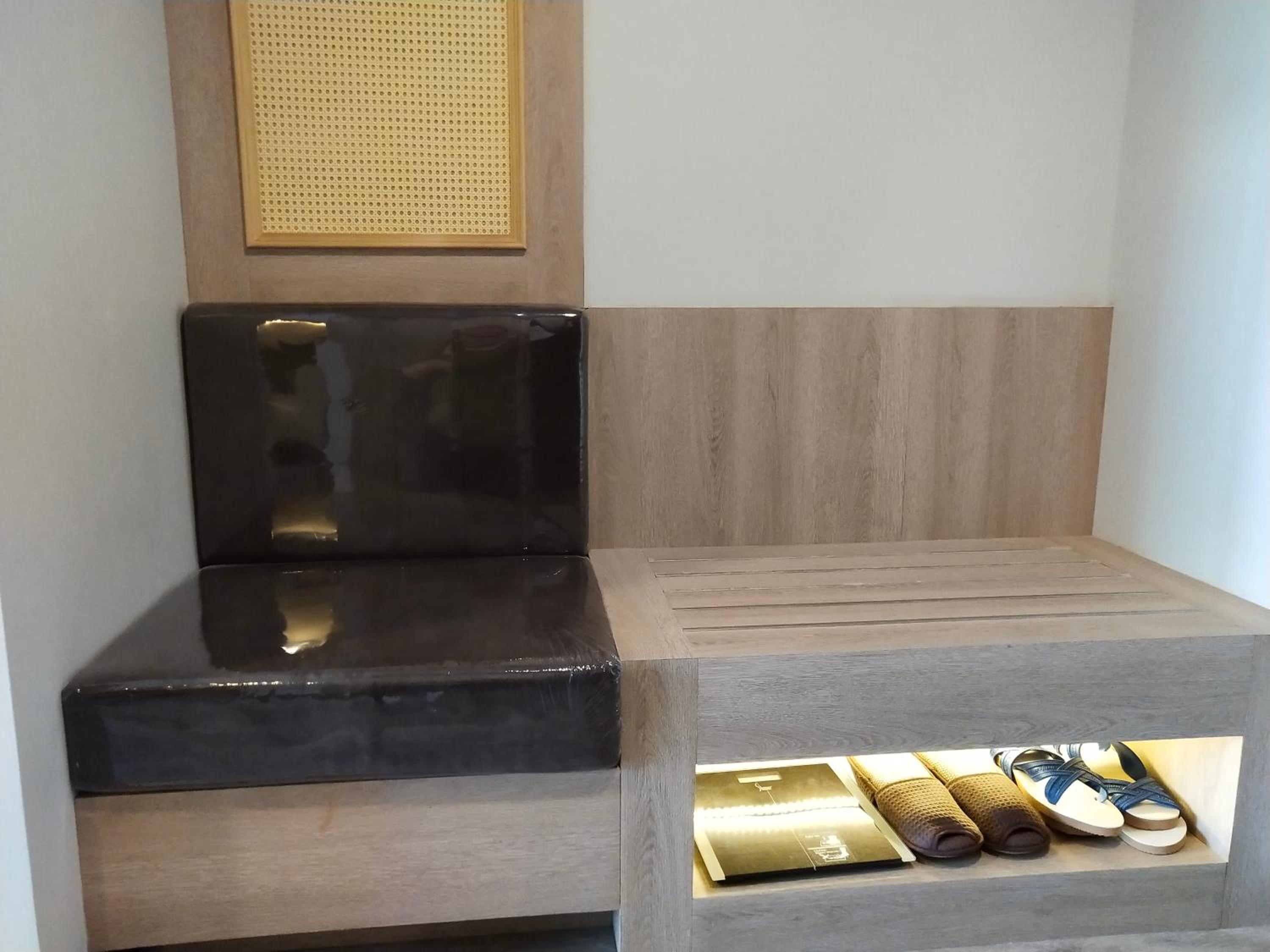 Hotel De Sripoom -SHA Extra Plus 7/50