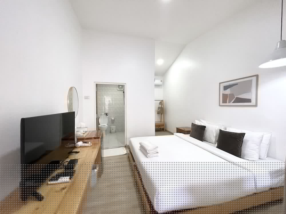 Tonsak Resort 9/57