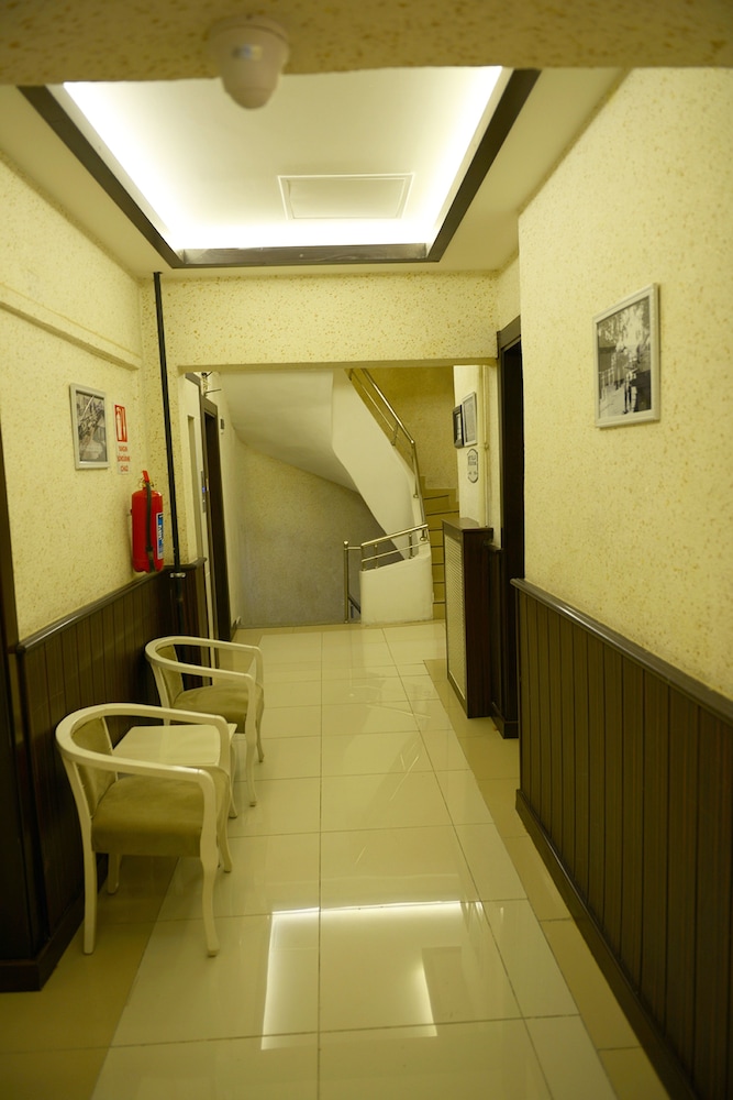Kucuk Velic Hotel 29/71