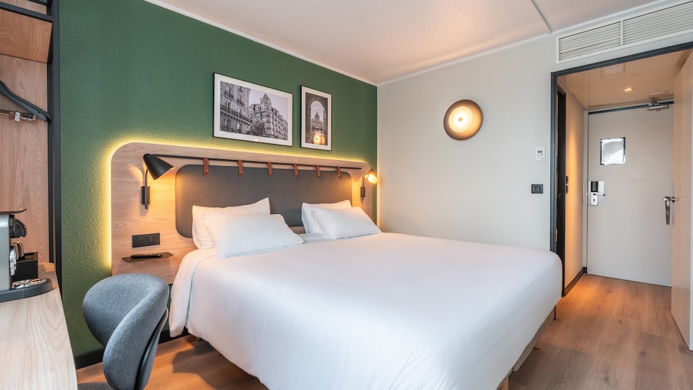Campanile Paris Ouest Gennevilliers Barbanniers 22/70