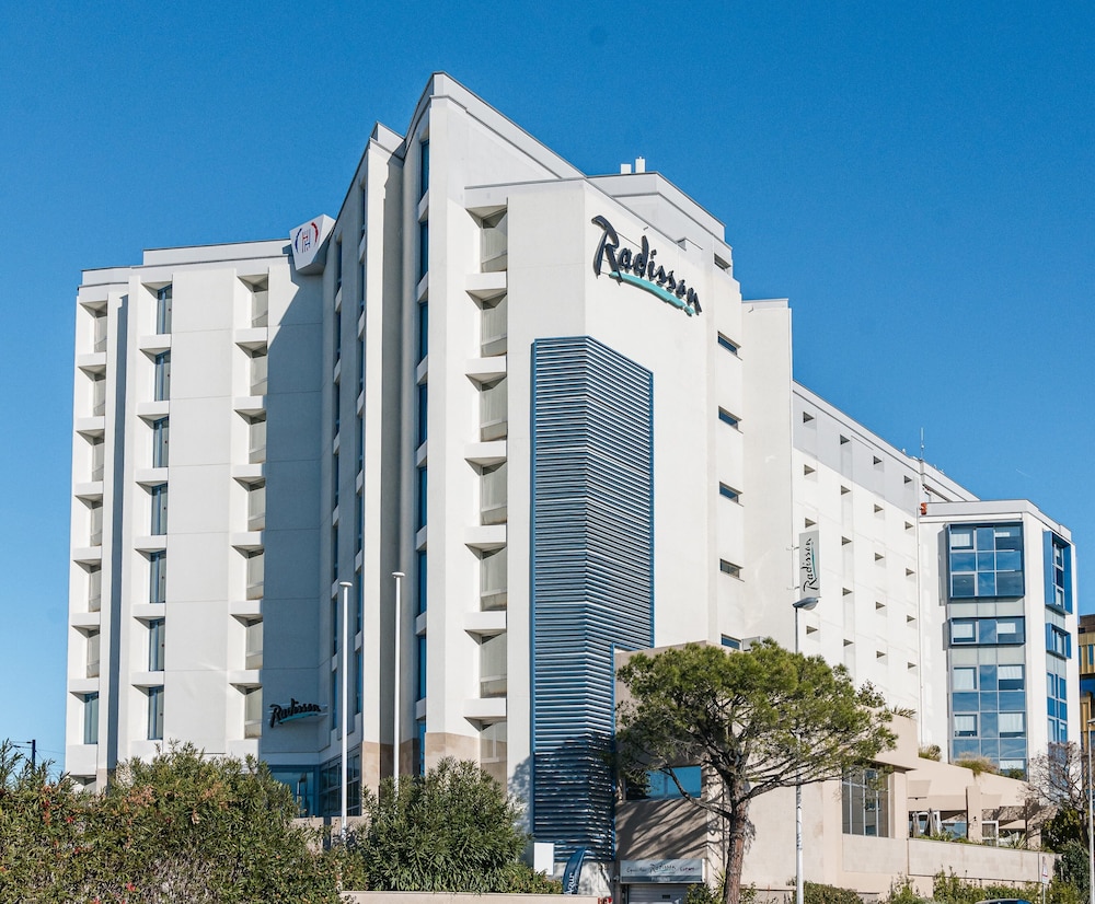 radisson hotel nice airport 10/82