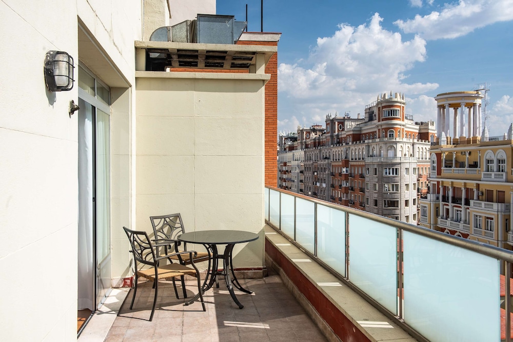 Hotel Madrid Plaza Espana Affiliated by Melia 38/40