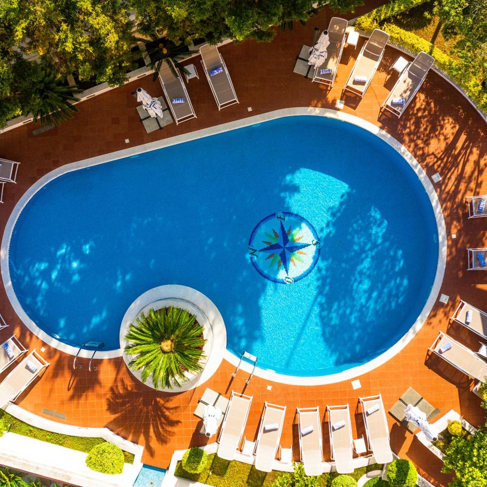 Hotel Max Prestige 47/50