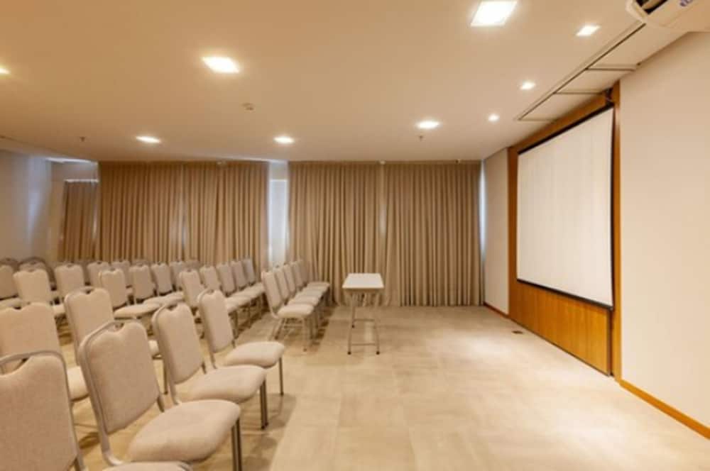 Tri Hotel Executive Brusque 29/33