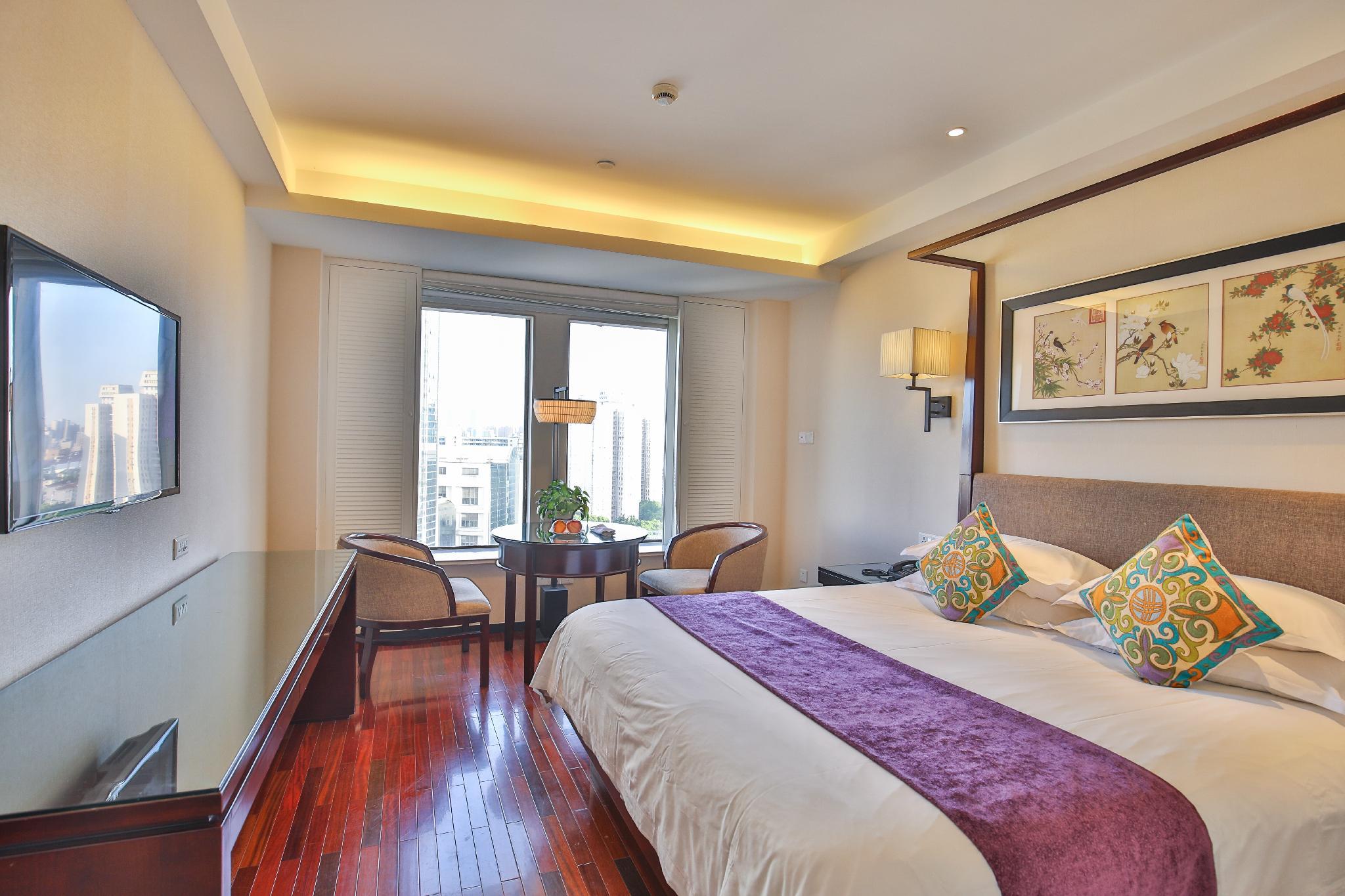 Deluxe King Bed Room