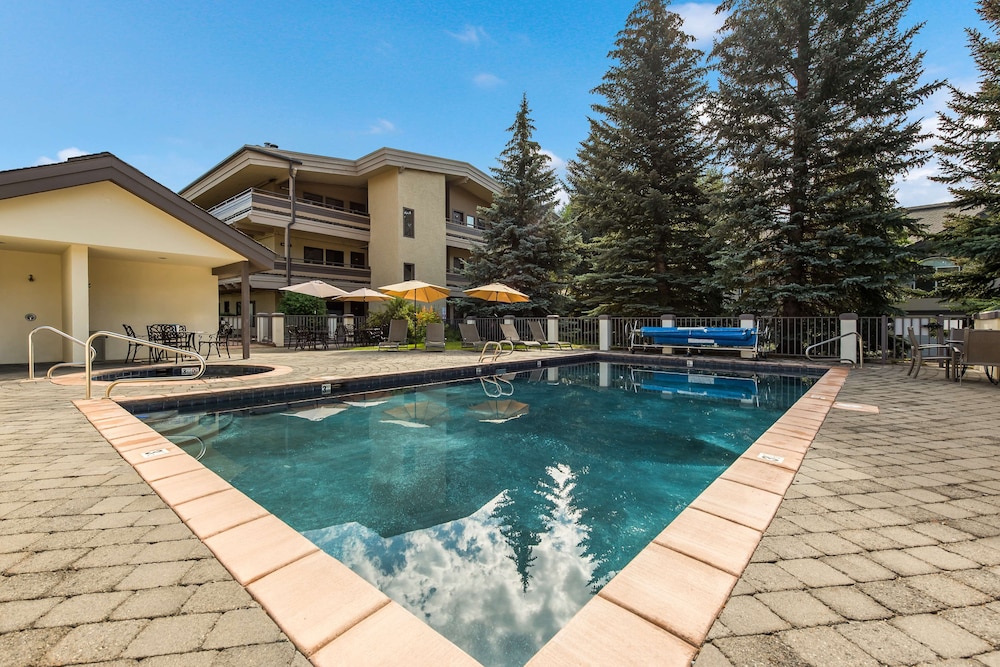 Best Western Tyrolean Lodge 2/68