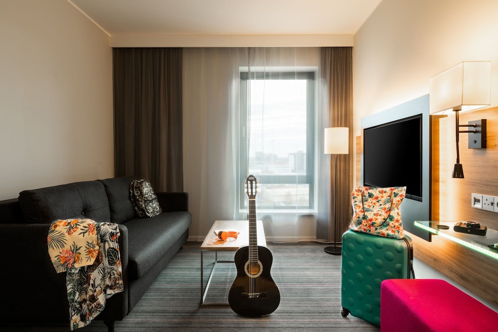 Moxy Glasgow SEC 24/37