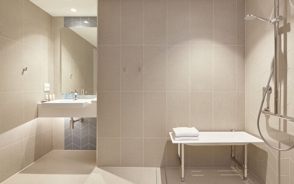 Holiday Inn Express Sydney Airport 18/59