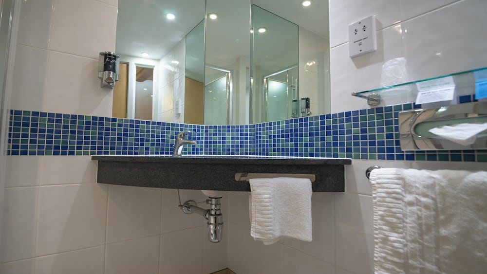 Holiday Inn Express Hull City Centre 26/67