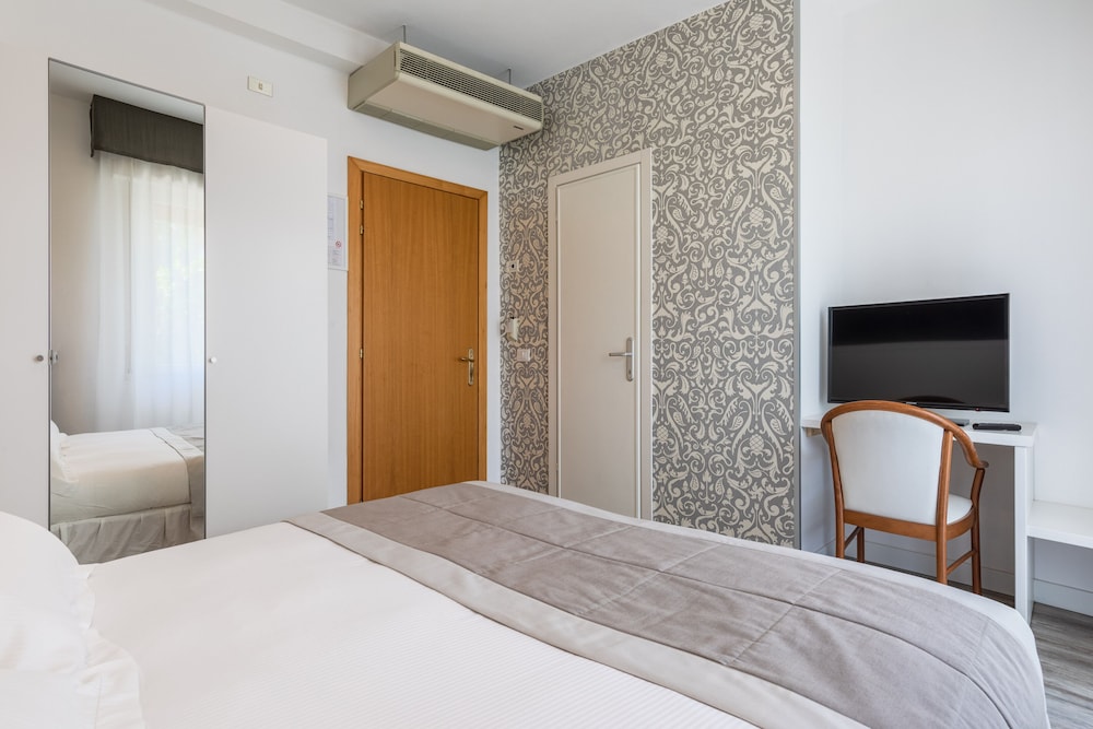 Hotel Sanremo 13/55