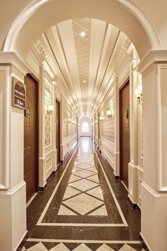 Royal Kingdom Resort 7/42