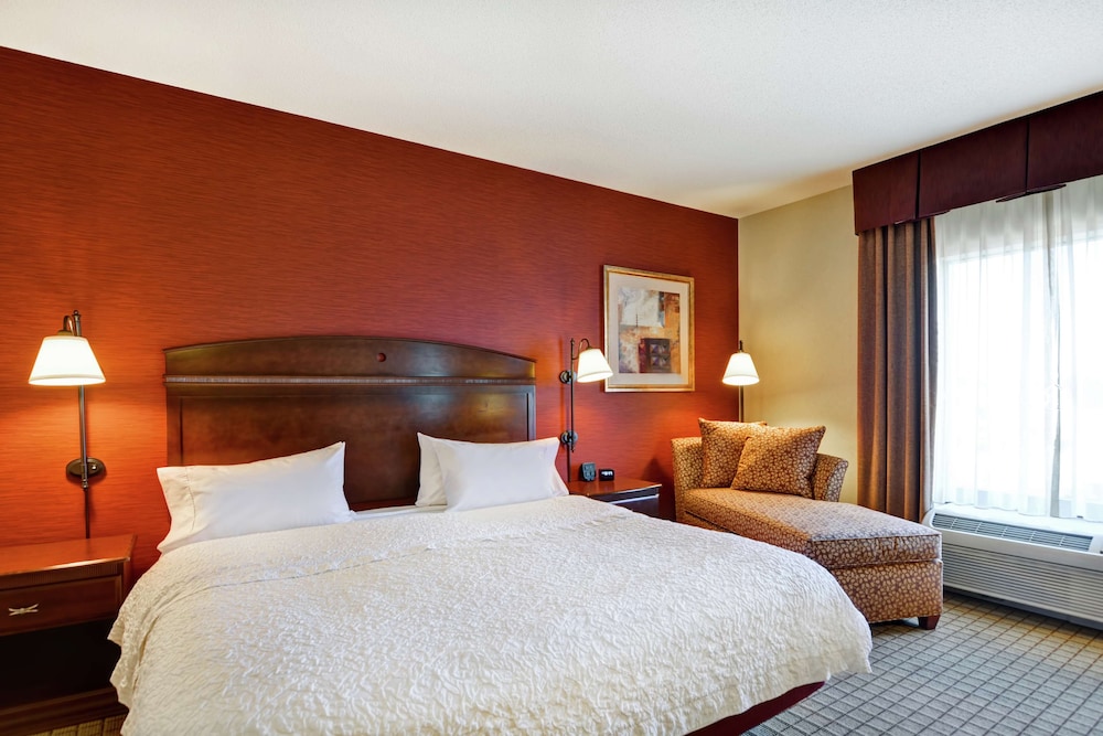 Hampton Inn & Suites Peoria At Grand Prairie Il 24/61
