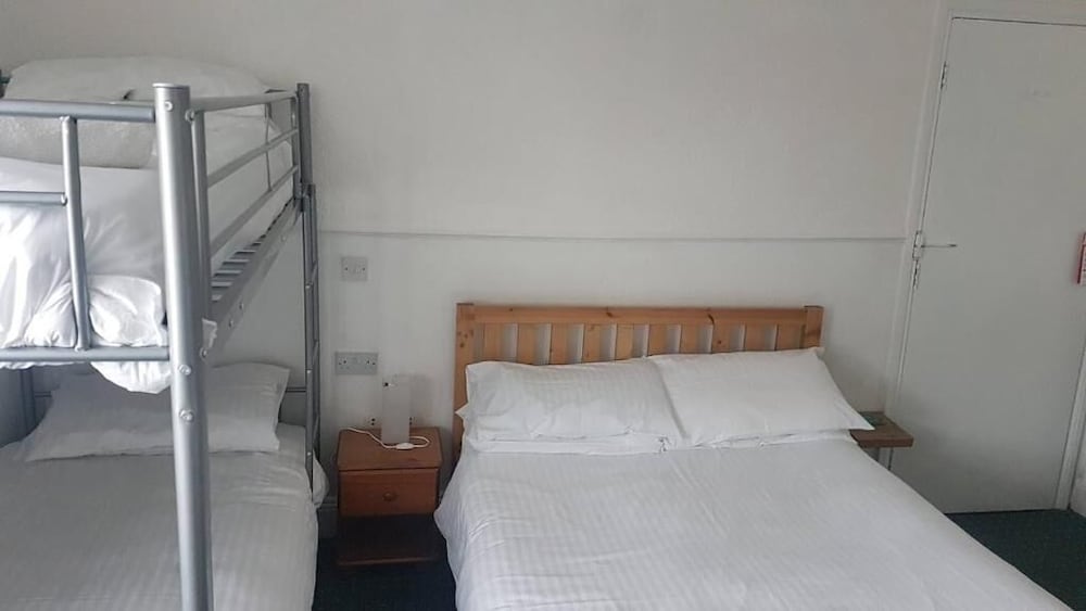 Brampton Guest House 16/50