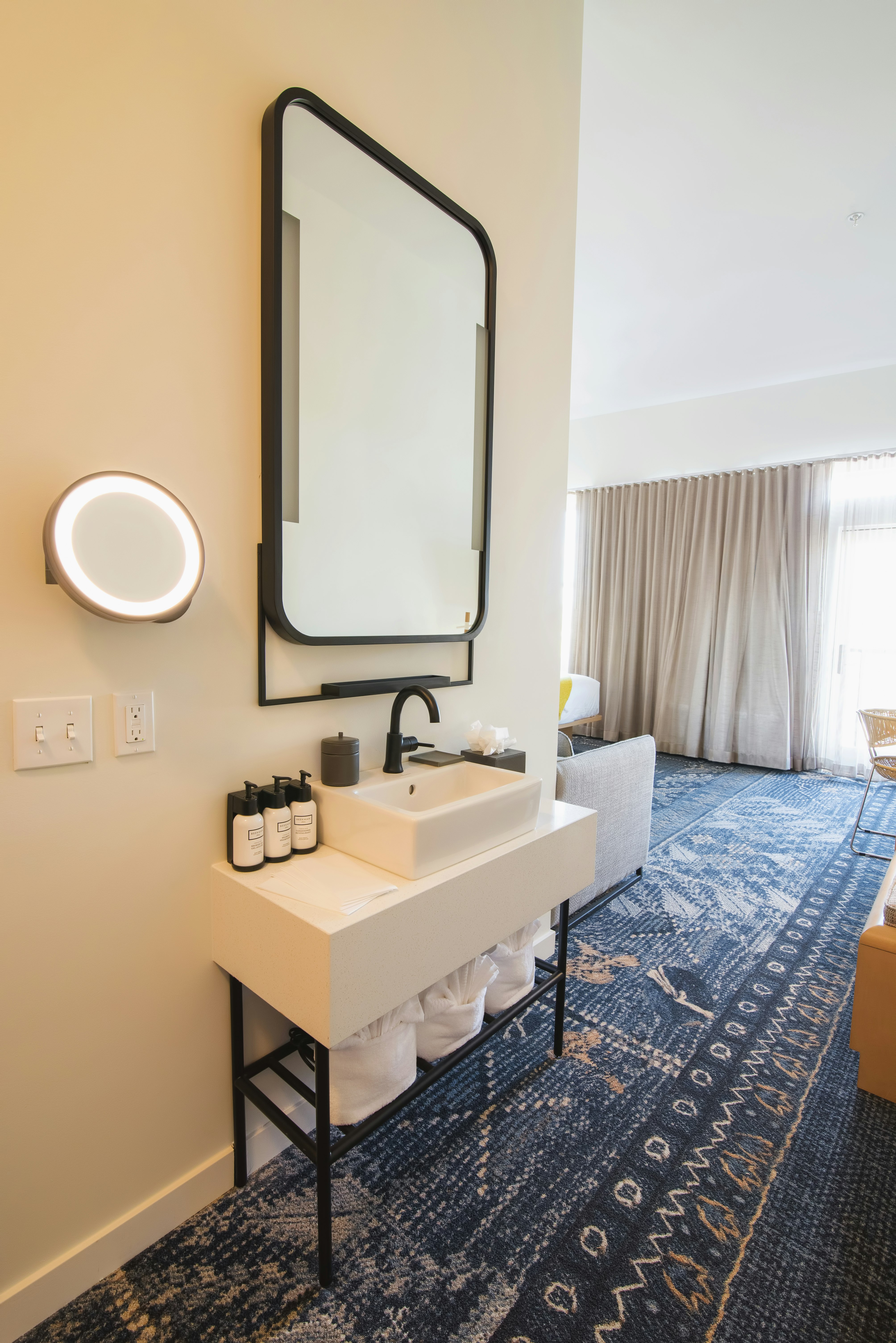 SaltLine Hotel 46/50