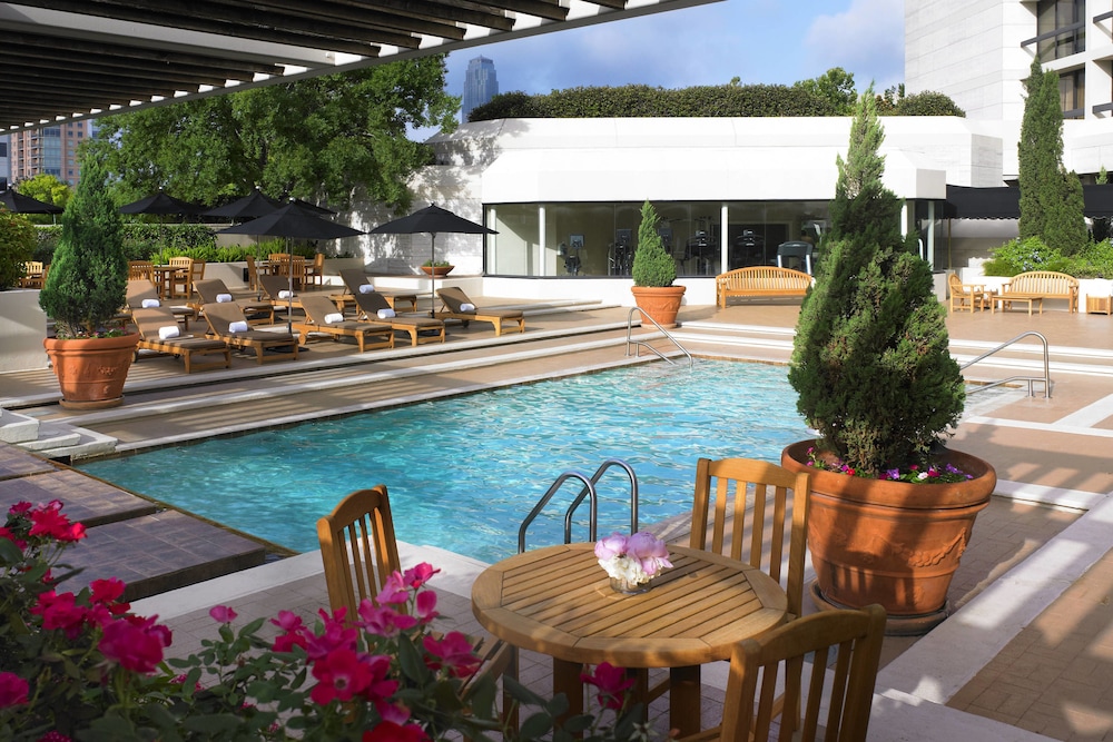 St Regis Hotel