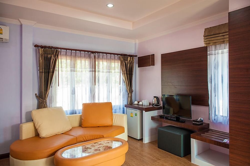 Chonnapha Resort 46/66