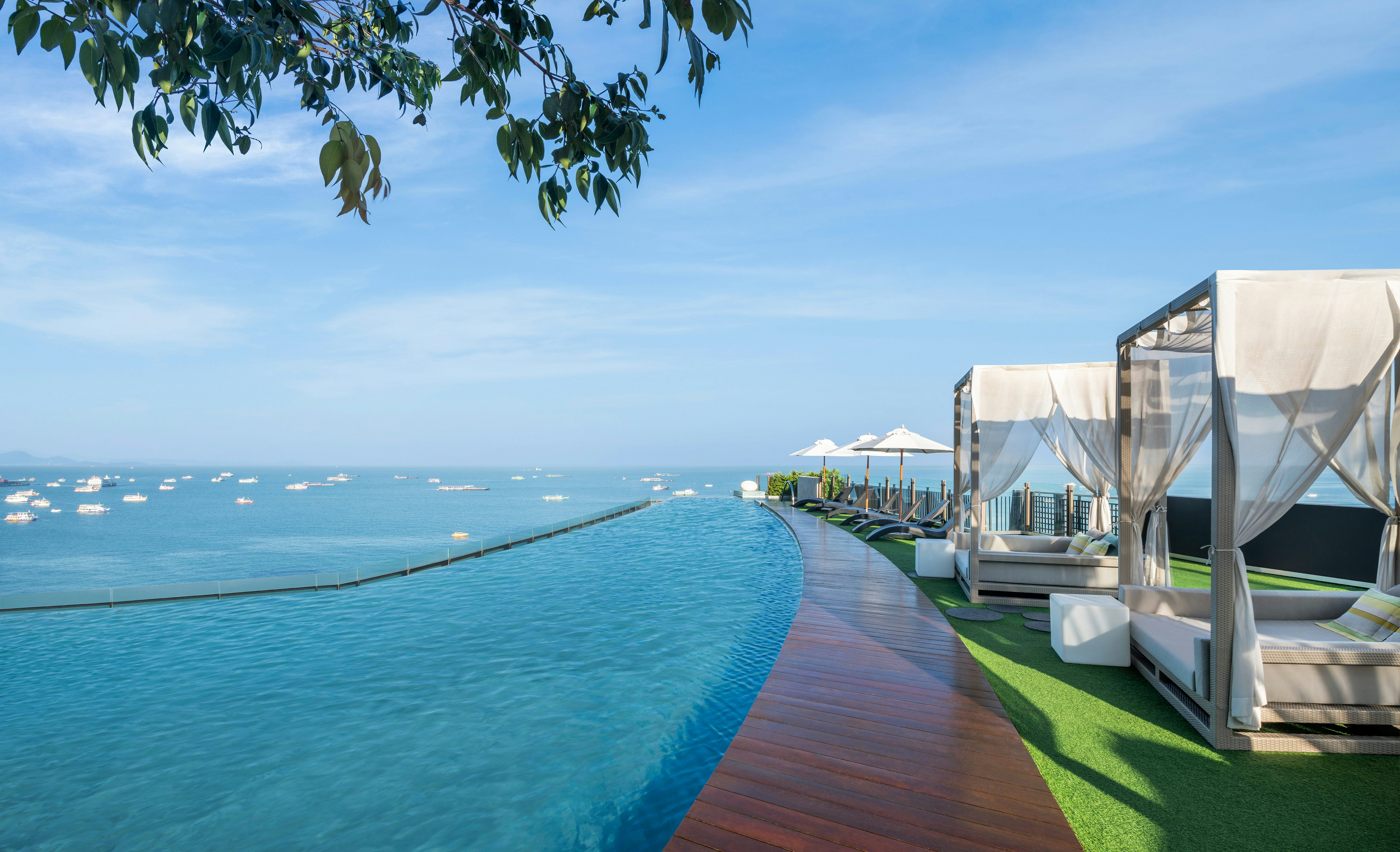 Hilton Pattaya 71/80