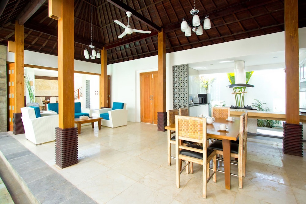 Apple Villa And Apartment 40/50